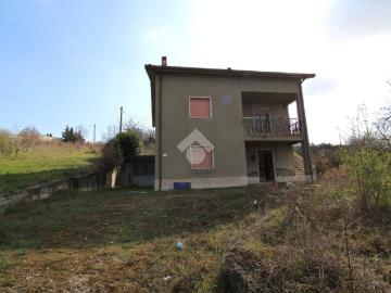 Casa indipendente in vendita a Ferrazzano CB