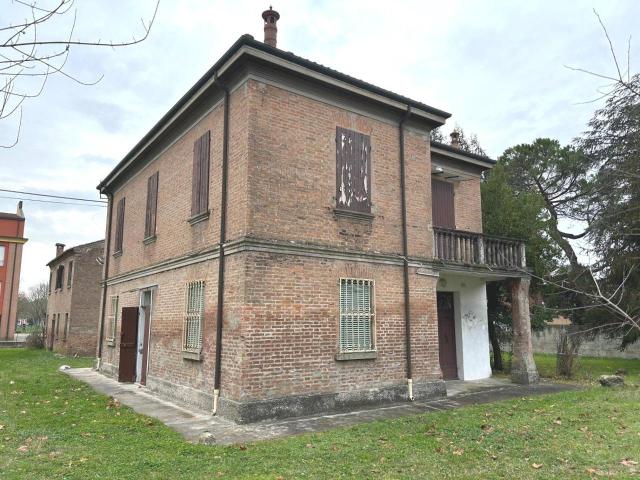 Casa indipendente in vendita a Ferrara