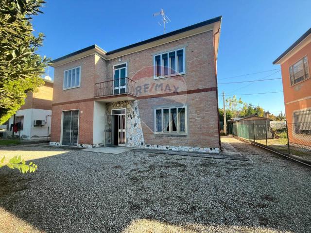 Villa in vendita a Ferrara