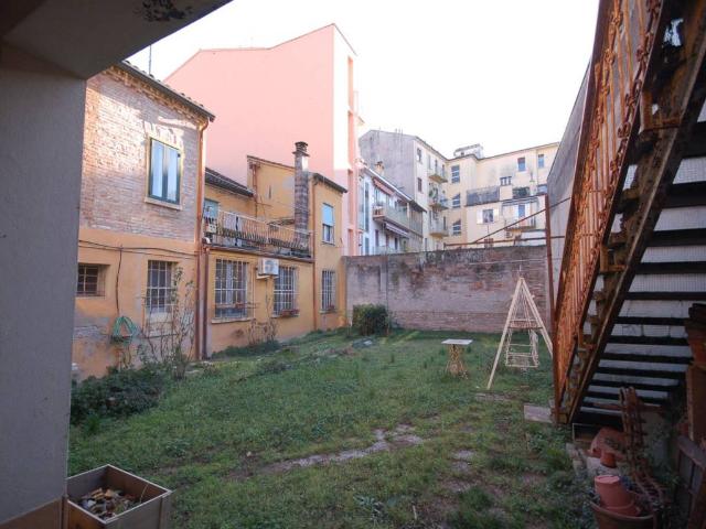 Casa indipendente in vendita a Ferrara FE