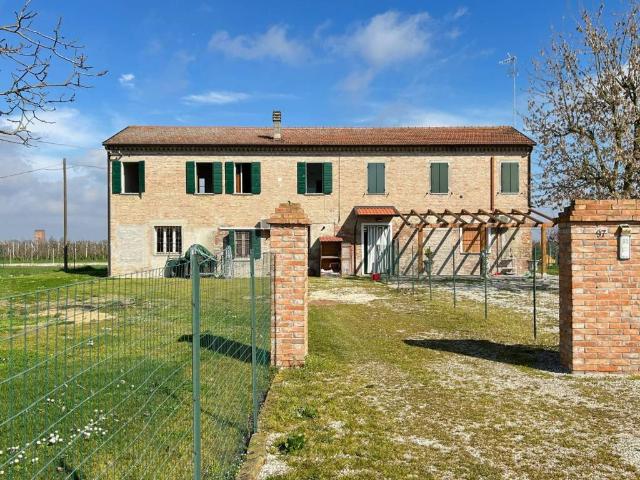 Casa indipendente in vendita a Ferrara FE