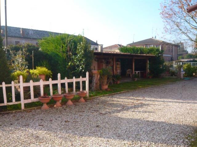 Casa indipendente in vendita a Ferrara FE