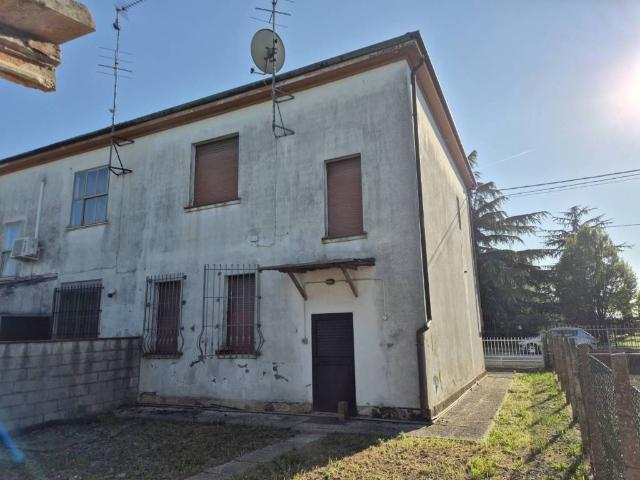Casa indipendente in vendita a Ferrara FE