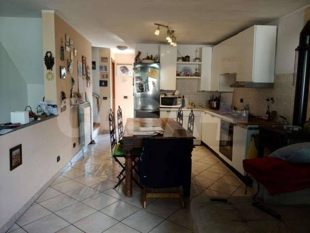 Casa indipendente in vendita a Ferrera di Varese VA