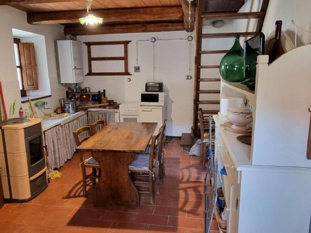 Casa indipendente in vendita a Fivizzano MS