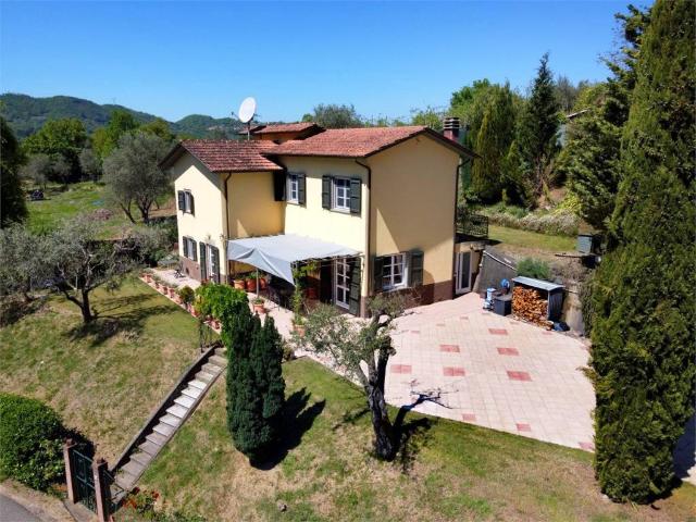 Casa indipendente in vendita a Fivizzano MS