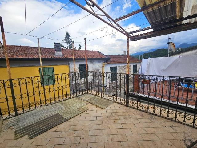 Casa indipendente in vendita a Fivizzano MS