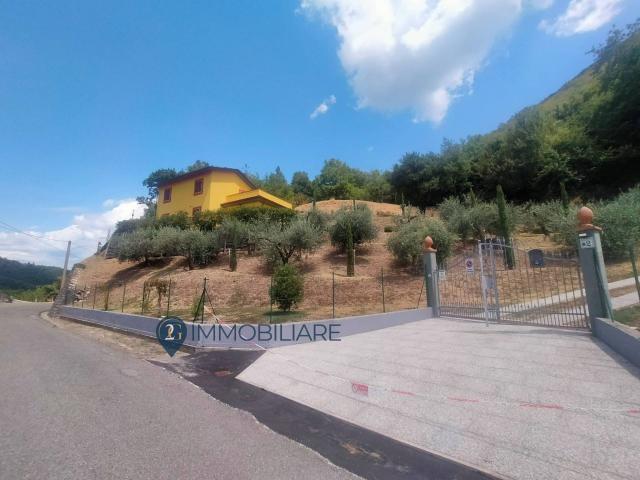 Casa indipendente in vendita a Fivizzano