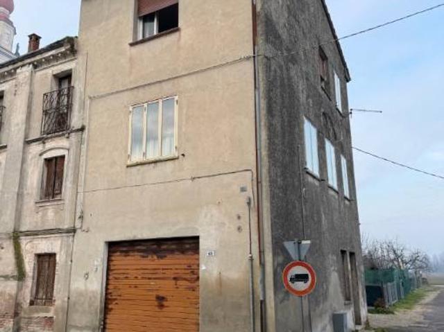 Casa indipendente in vendita a Fiesso Umbertiano RO