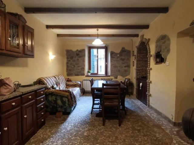 Casa indipendente in vendita a Filattiera MS