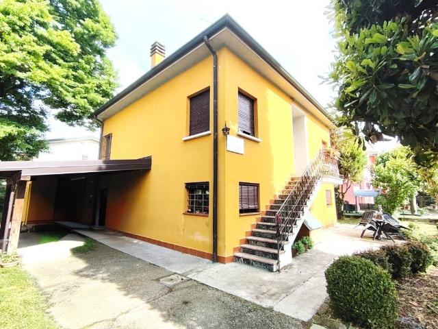 Casa indipendente in vendita a Finale Emilia MO