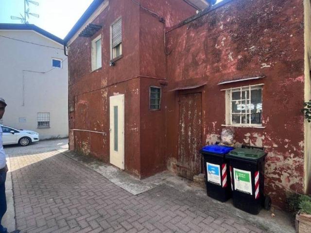 Casa indipendente in vendita a Finale Emilia MO