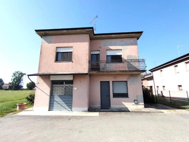 Casa indipendente in vendita a Finale Emilia MO