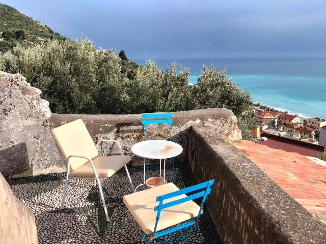Villetta a schiera in vendita a Finale Ligure SV