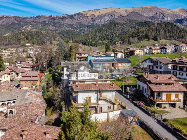 Casa indipendente in vendita a Fino del Monte BG