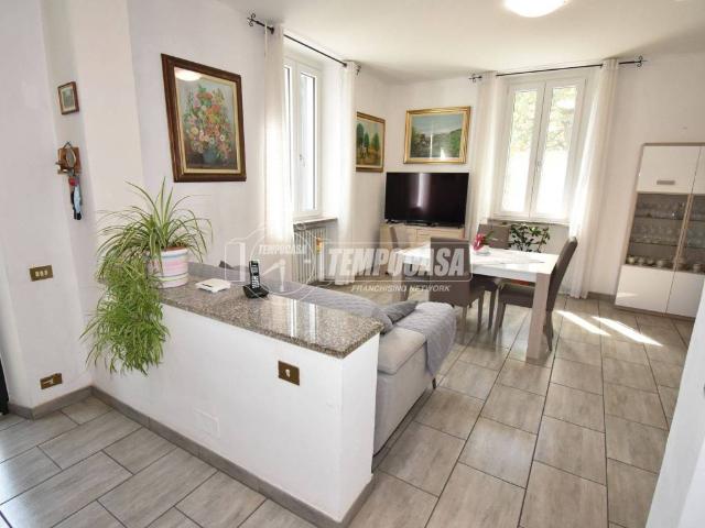 Casa indipendente in vendita a Fino Mornasco CO