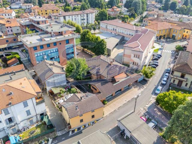 Casa indipendente in vendita a Fino Mornasco CO