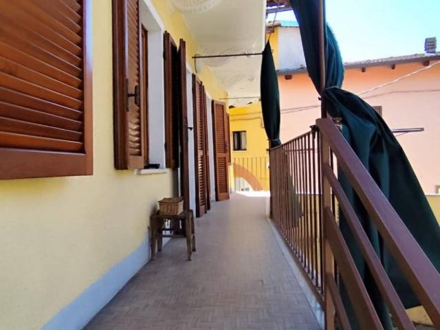 Casa indipendente in vendita a Fiorano Canavese TO