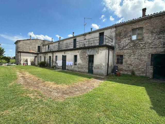 Casa indipendente in vendita a Fiorenzuola d'Arda PC