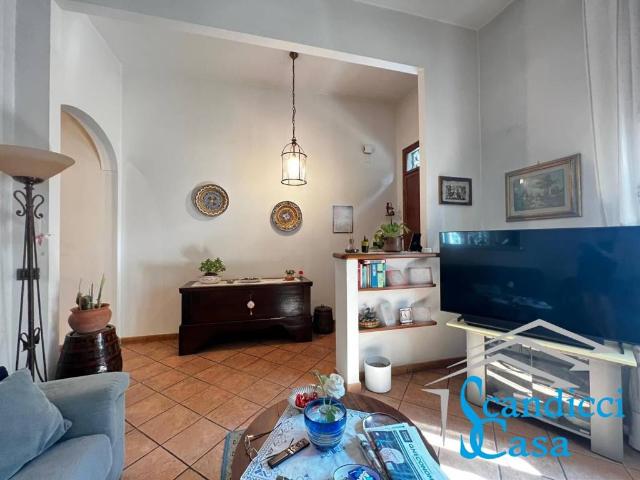 Casa indipendente in vendita a Firenze FI
