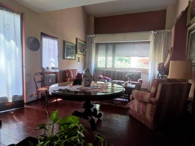 Casa indipendente in vendita a Firenze FI