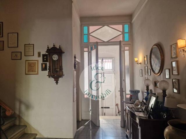 Casa indipendente in vendita a Firenze FI
