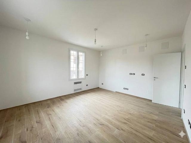 Casa indipendente in vendita a Firenze FI