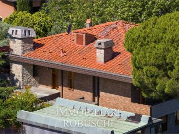 Casa indipendente in vendita a Firenze FI