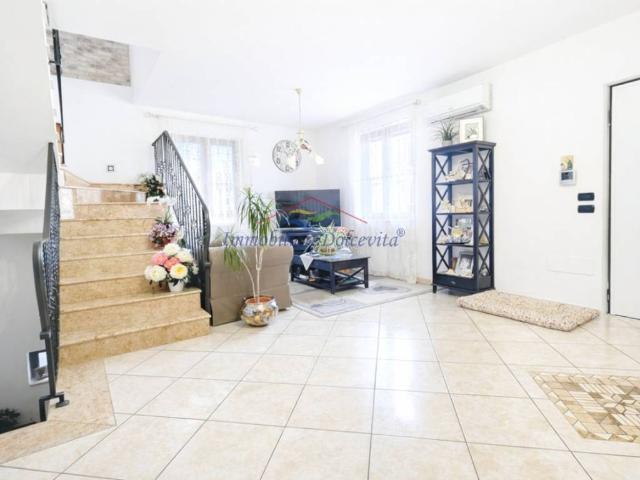 Casa indipendente in vendita a Firenze FI