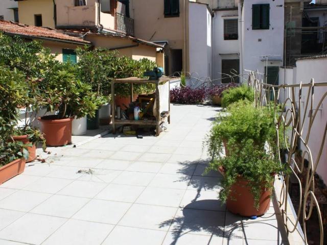 Casa indipendente in vendita a Firenze FI