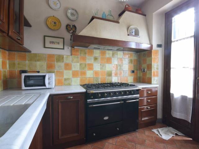 Casa indipendente in vendita a Firenze FI