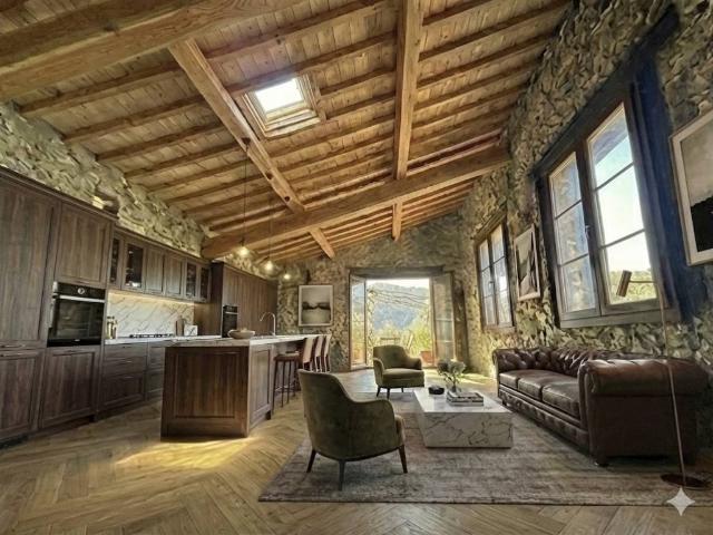 Casa indipendente in vendita a Firenze FI
