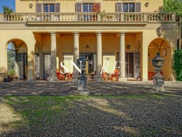 Casa indipendente in vendita a Firenze FI