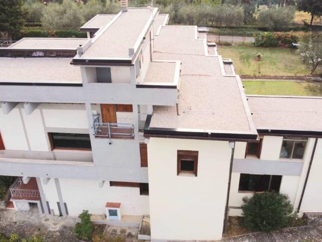 Casa indipendente in vendita a Firenze FI
