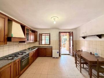 Casa indipendente in vendita a Firenze FI