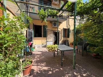 Casa indipendente in vendita a Firenze FI