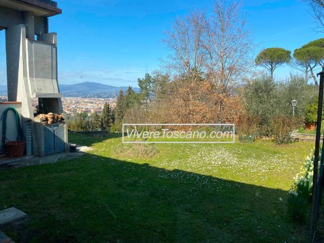 Casa indipendente in vendita a Firenze FI