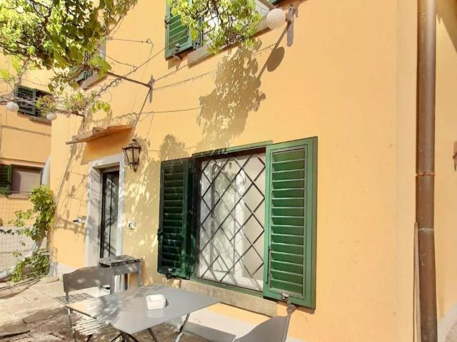 Casa indipendente in vendita a Firenze FI