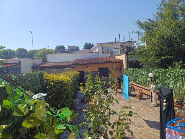 Casa indipendente in vendita a Firenze FI