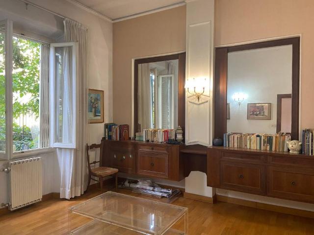 Casa indipendente in vendita a Firenze FI