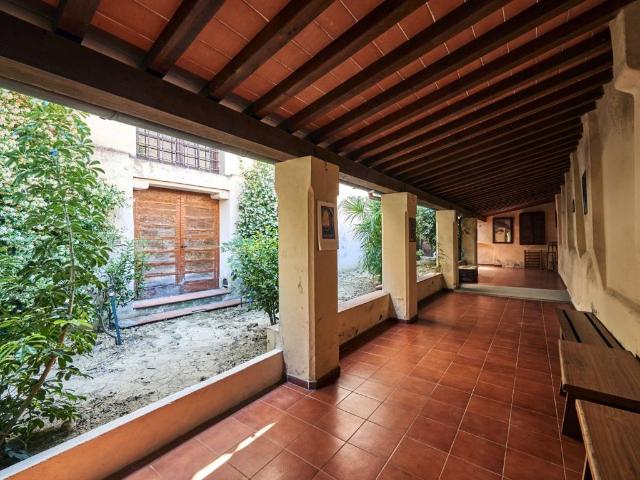 Casa indipendente in vendita a Firenze FI