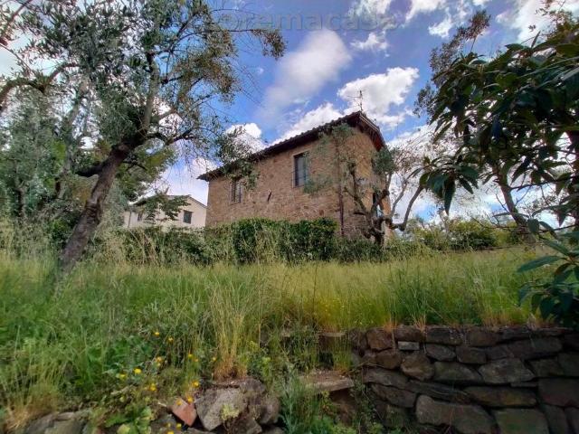 Casa indipendente in vendita a Firenze FI