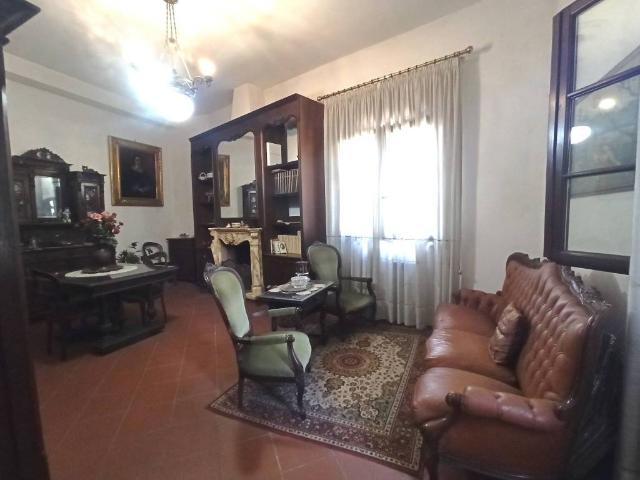 Casa indipendente in vendita a Firenze FI