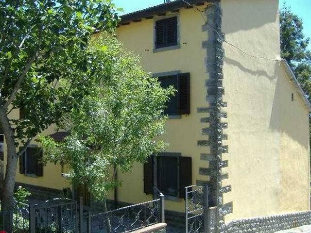 Casa indipendente in vendita a Firenzuola FI