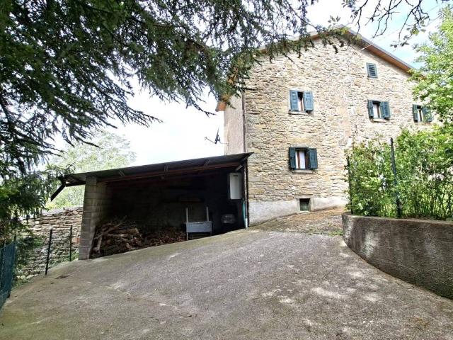 Casa indipendente in vendita a Firenzuola FI