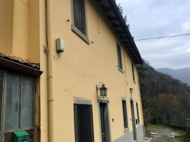 Casa indipendente in vendita a Firenzuola FI