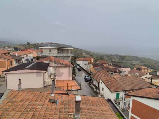 Casa indipendente in vendita a Flumeri AV