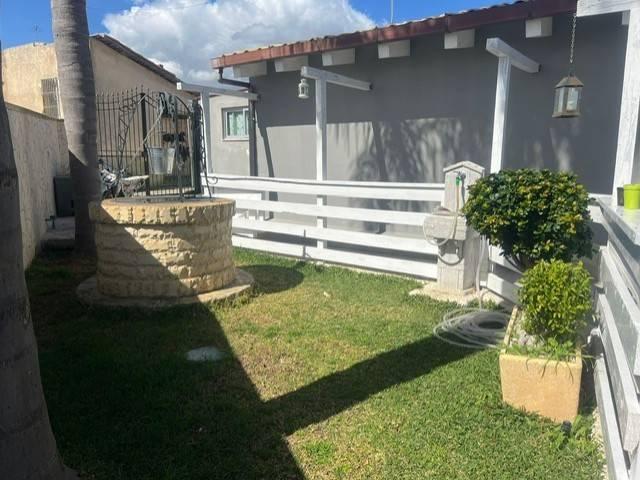 Casa indipendente in vendita a Floridia SR