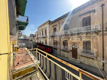 Casa indipendente in vendita a Floridia SR