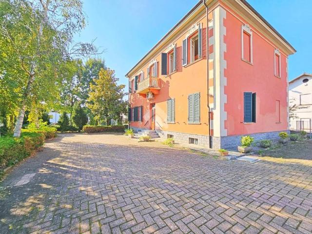 Casa indipendente in vendita a Frugarolo AL